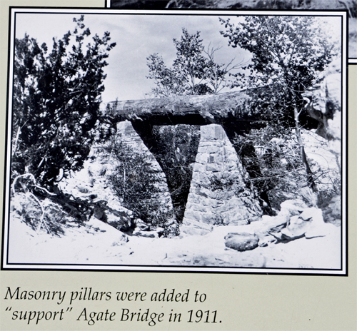 sign about Agate Bridge